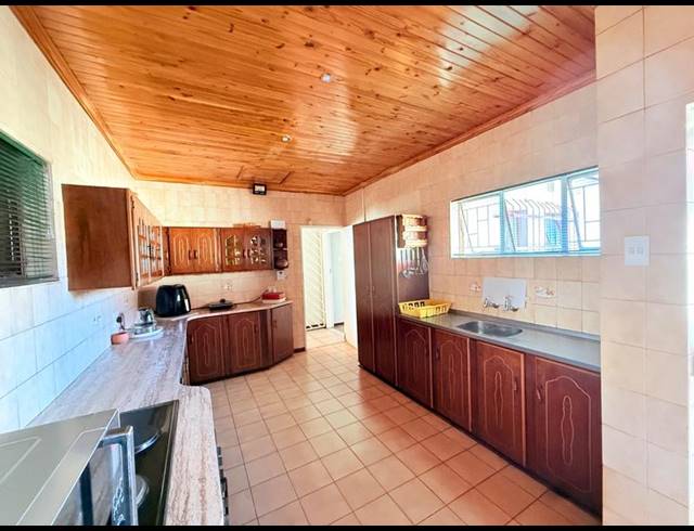 3 BEDROOM HOUSE FOR SALE IN VANDERBIJLPARK SE 2